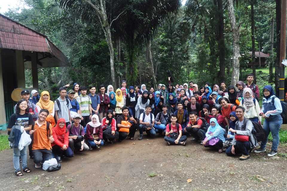 Fieldtrip of Natural Resource and Environmental Economic Valuation Course of Resource and Environmental Economics Department of IPB Faculty of Economics and Management