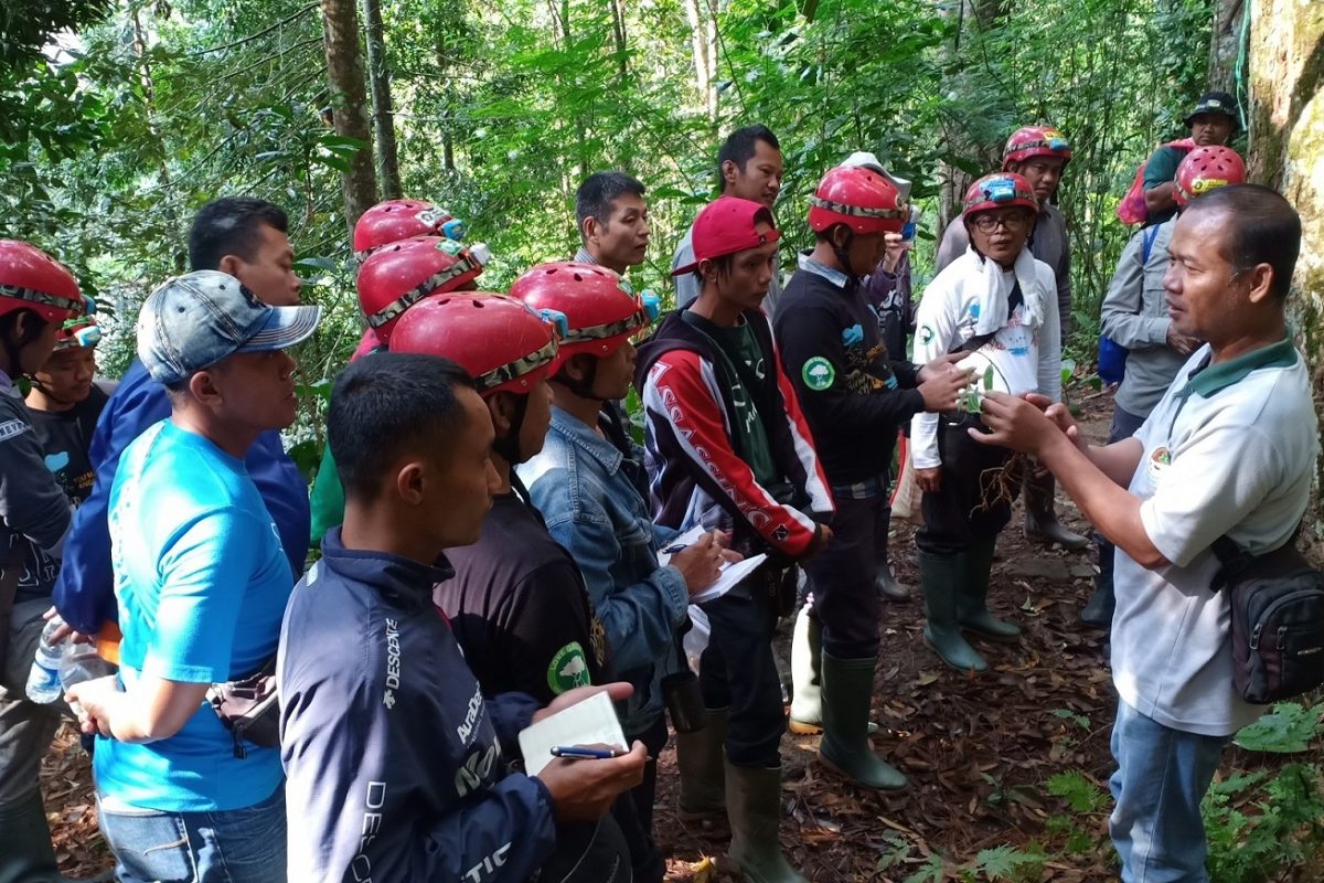 Fieldtrip of The OISCA Indonesia National Coordinator facilitated by the OISCA Training Center, Sukabumi