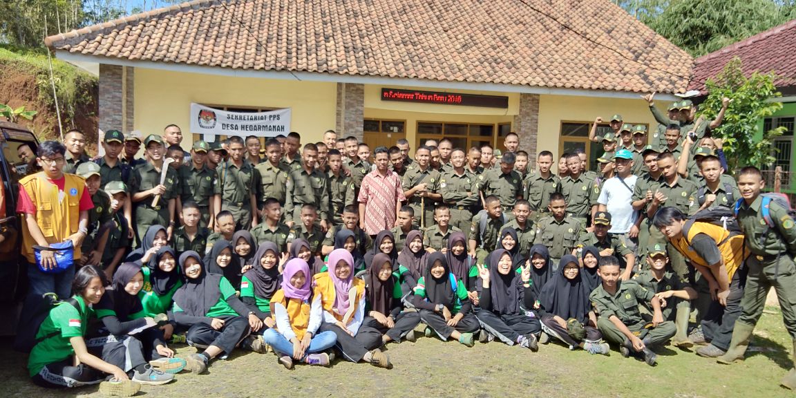 Forester Service by SMK Kehutanan Negeri Pekanbaru and SMK Kehutanan Negeri Kadipaten