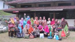 Gathering of Faculty of Forestry of IPB Agrianita