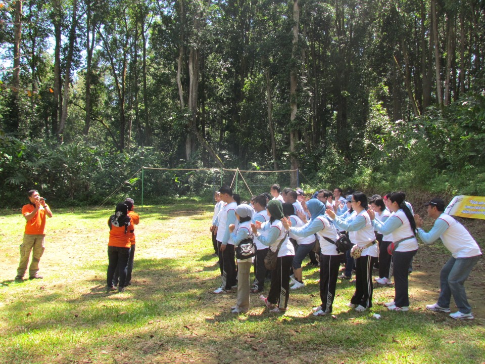 Outbound activities of "Trust Network and Team" of staff of PT. Widatra Bhakti Jakarta