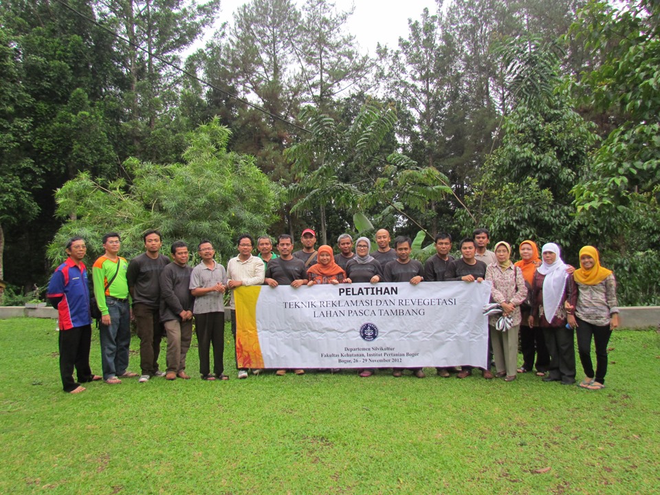 Training on Techniques of Reclamation and Revegetation of Ex-mining Land by Department of Silviculture, Faculty of Forestry, Bogor Agricultural University (IPB)