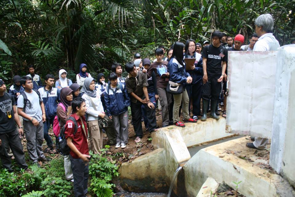 Forest Management Practices by Students of the Faculty of Forestry IPB in 2009