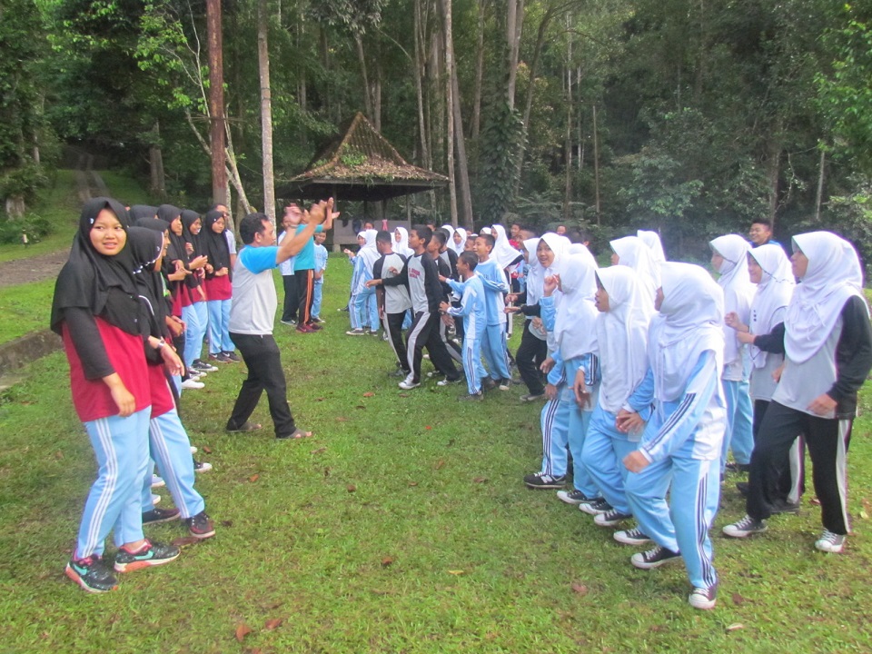 Latihan Dasar Kepemimpinan Siswa (LDKS) MTs Negeri 3 Sukabumi