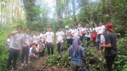 Praktik Pendidikan Lingkungan Hidup SMA Ipeka Puri Jakarta
